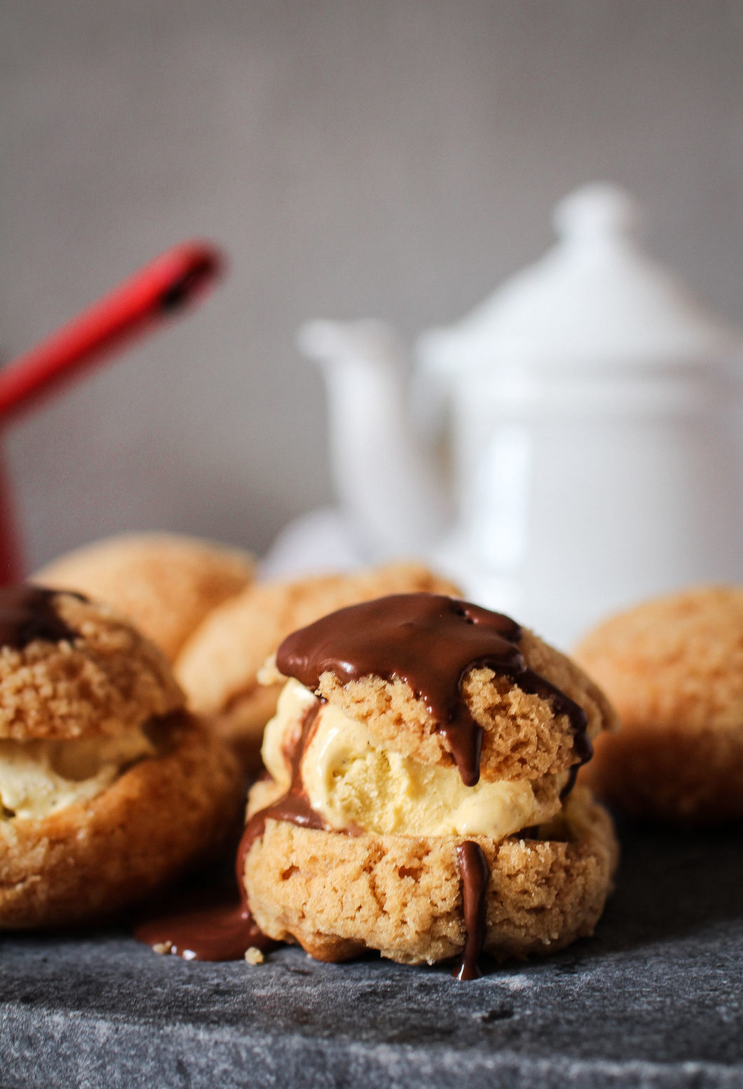 Profiteroles-au-chocolat-recette | Royal Chill - Blog Cuisine, Voyage ...